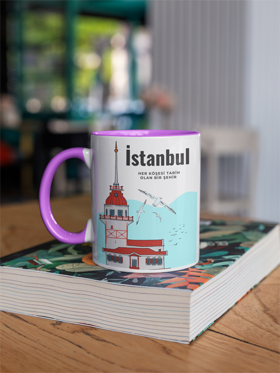 Kulpları ve içleri renkli kupalar