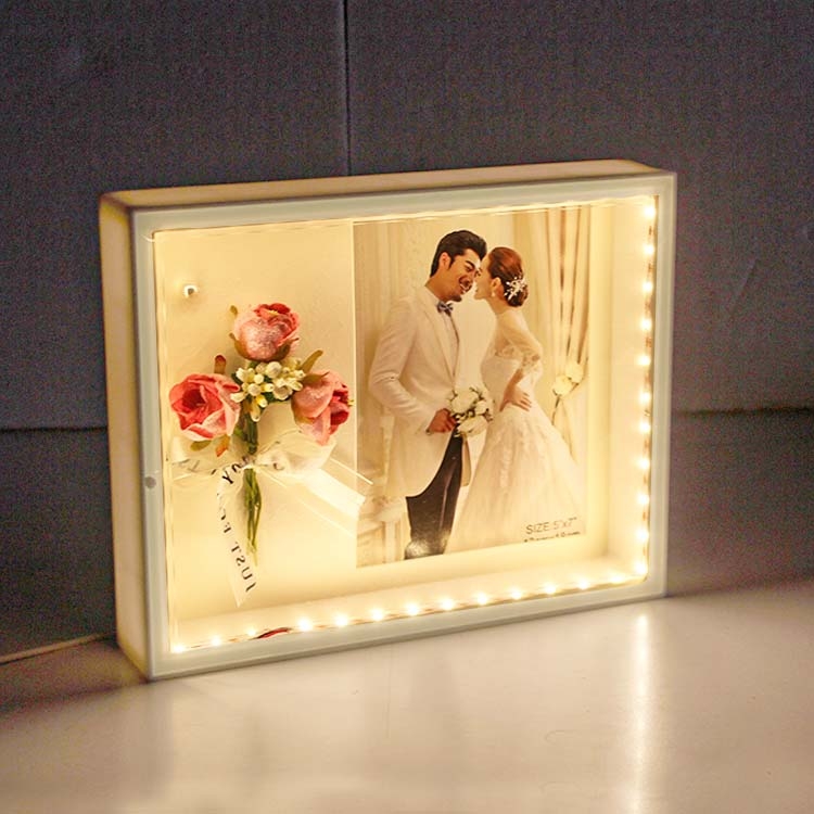 3D LED’li Çiçek Buketi Fotoğraf Çerçevesi