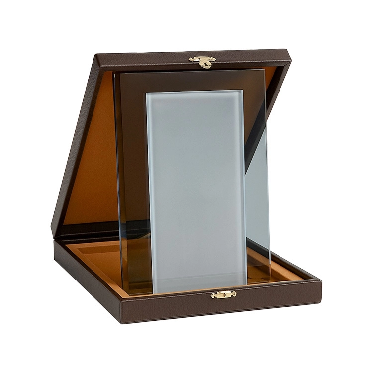 Deri Kutulu Cam Plaket Set