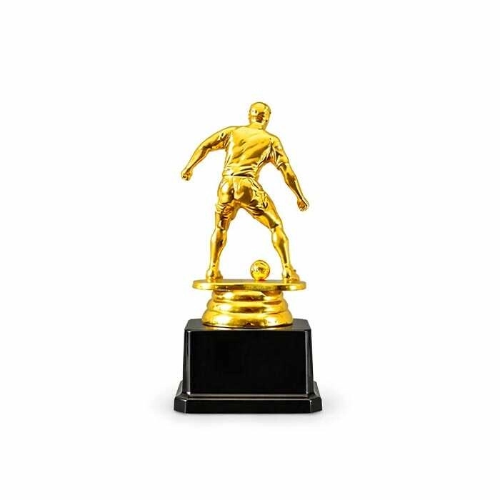 Futbolcu Ödül Kupası Altın