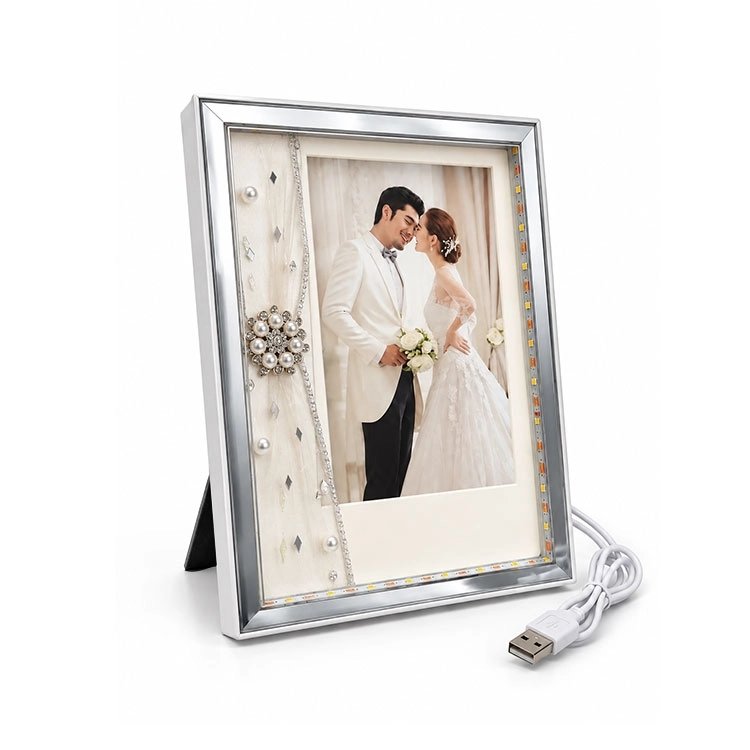 İnci Taşlı Led Işıklı Fotoğraf Çerçevesi