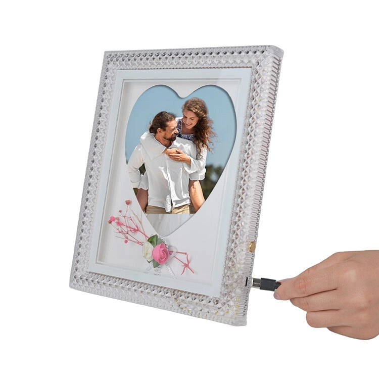 Kalpli Led Işıklı Kristal Fotoğraf Çerçevesi - 20x25cm