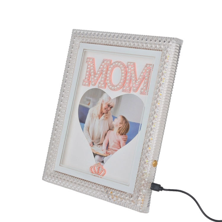 Led Işıklı İnci Taşlı Mom Kristal Fotoğraf Çerçevesi - 20x25cm