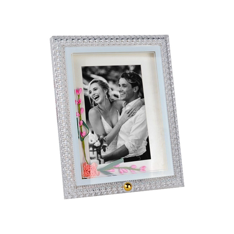 Ledli Pembe Çiçekli Fotoğraf Çerçevesi - 18x23cm