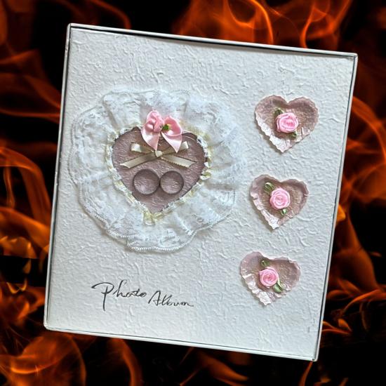Yapışkanlı Dantelli Fotoğraf Albümü - 22x24cm
