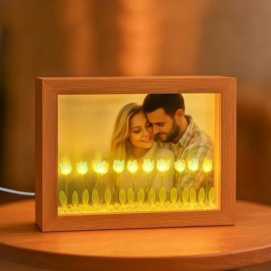 Ahşap Led Işıklı Laleli Fotoğraf Çerçevesi
