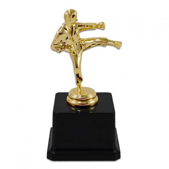 Karate Figürlü Ödül Kupası