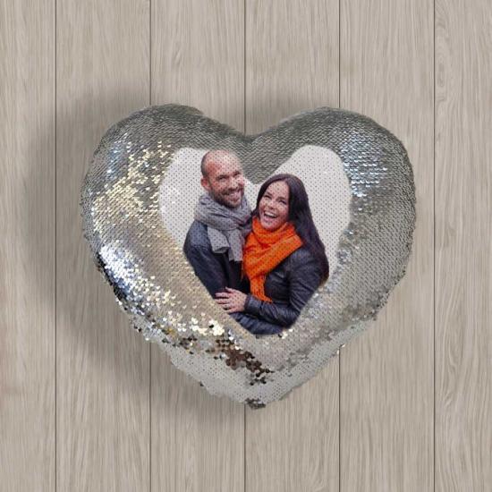 Sihirli Pullu Kalp Yastık gümüş
