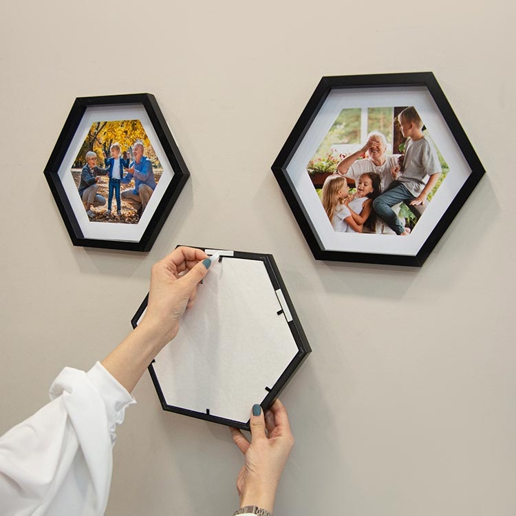 Yapışkanlı Sök Tak Büyük Altıgen Fotoğraf Çerçevesi - 3’lü Paket