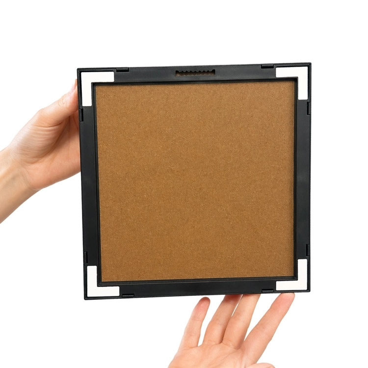 Yapışkanlı Paspartulu  Fotoğraf Çerçevesi - 21x21cm-(9 resimli baskı dahil)